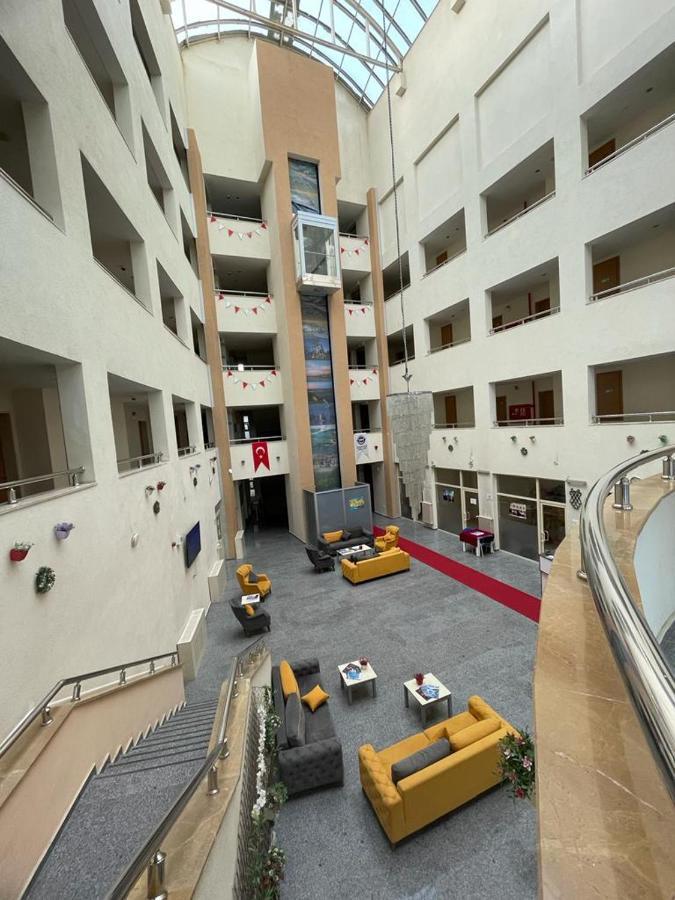 Selahaddin Eyyubi Uygulama Oteli Istanbul Exterior photo